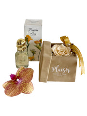 Giftset - Freesia Fragrance and Infinity Rose