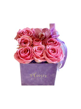 Velvet Square - Pink Roses