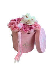 اسطوانة مخملية - ورد احمر احمر