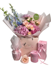 Giftset - Make Someone Smile Pink Bouquet
