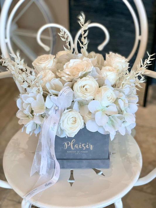 Best Dried and Preserved  Flower Arrangement for Home