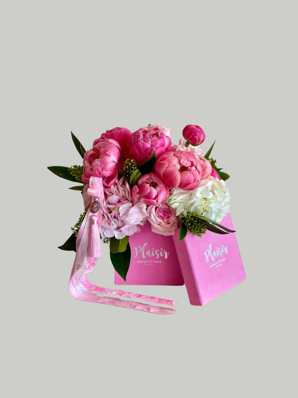 Velvet Square - Luxurious Peonies Box