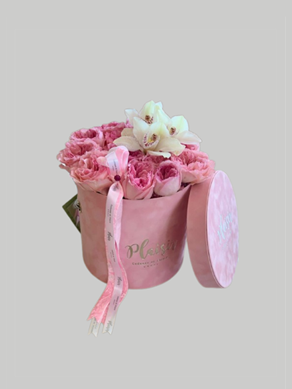 Velvet Cylinder - Pink Garden Rose on Pink