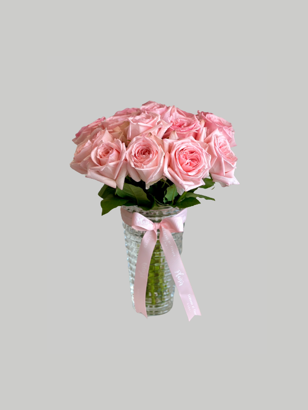 Vase - Pink Garden Roses Medium Criss Cut