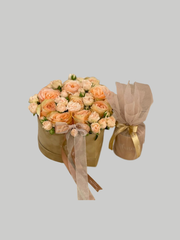 Velvet Heart Box - Fresh Roses with Candle Tan