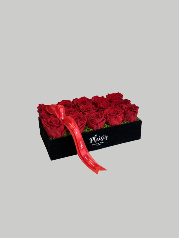 Infinity Roses in Luxury Black Velvet Tray – Small