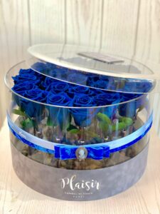 Blue Infinity Roses in Round Acrylic | Plaisir